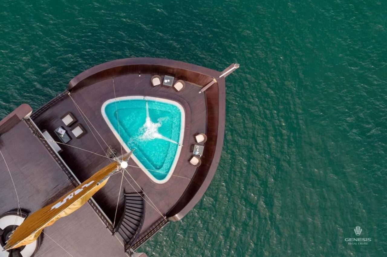 ホテル Genesis Luxury Regal Cruises ハロン エクステリア 写真