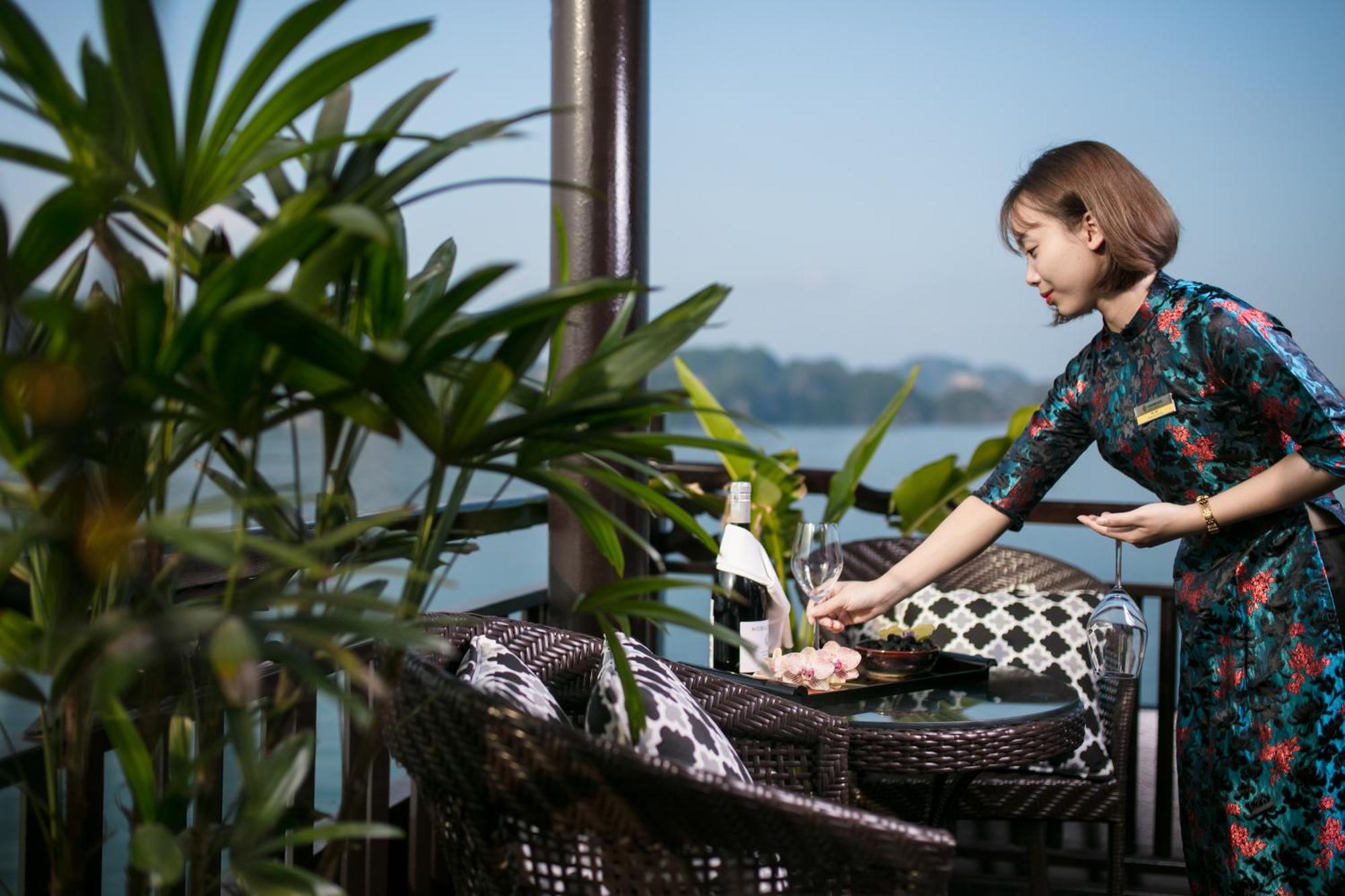 ホテル Genesis Luxury Regal Cruises ハロン 部屋 写真